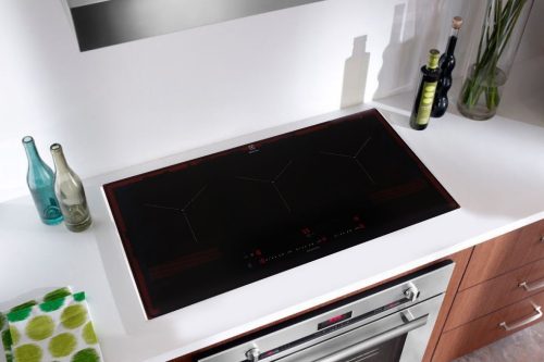 Bếp từ âm Electrolux EIT913 3 electrolux eit913 1 1