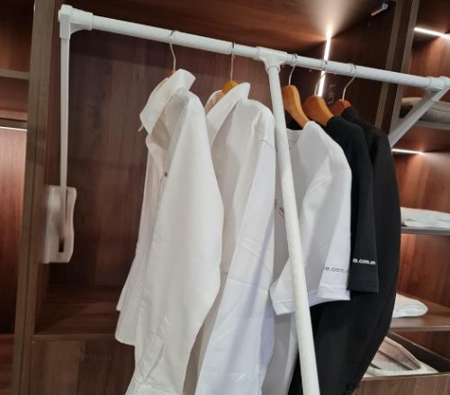 Tay Nâng Móc Áo 600 - 830mm Hafele 805.11.753