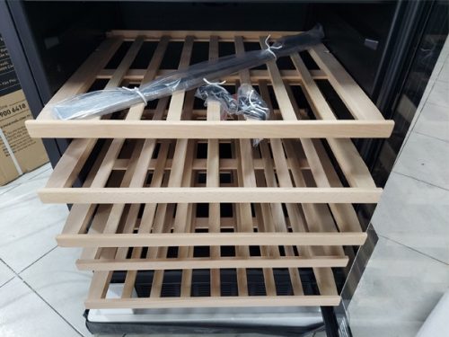 Tủ rượu vang Kocher KWEU-11126B 4 Khay Tủ rượu vang Kocher KWEU-11126B