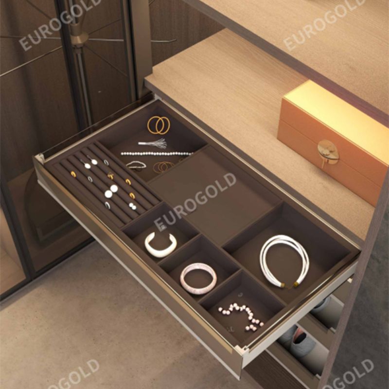 Giá để đồ trang sức Eurogold EUA22190 Giá để đồ trang sức Eurogold EUA22190