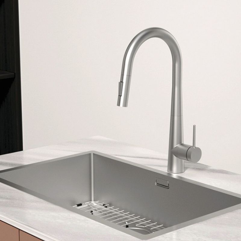 Hình ảnh vòi rửa bát Hafele HT24-SH1P417-BR 570.85.041 có dây rút Hình ảnh vòi rửa bát Hafele HT24-SH1P417-BR 570.85.041 có dây rút