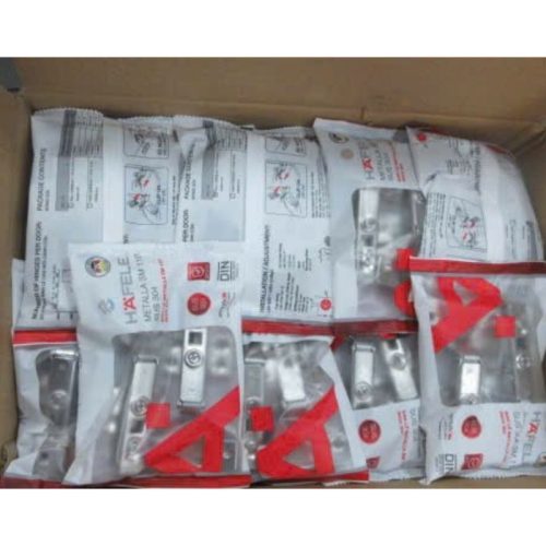 Bản lề trùm ngoài Metalla SM 110° Giảm Chấn Hafele 315.07.113 2 dong goi ban le trum ngoai metalla sm 110 giam chan hafele 315 07 113